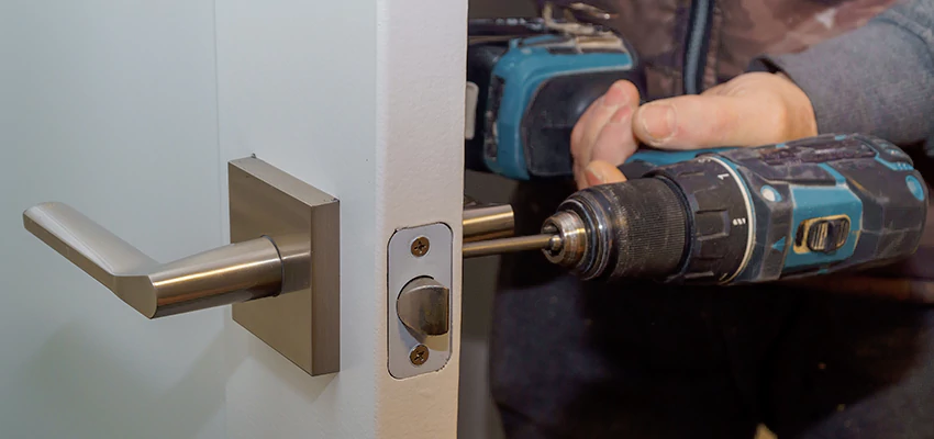 Broken Door Handle Lock Repair in Coral Gables, Florida