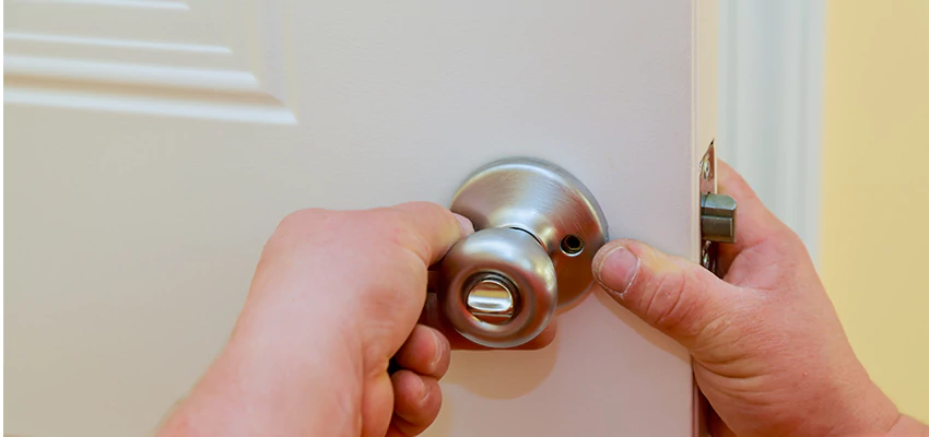 After-hours Locksmith For Lock And Key Installation in Coral Gables, FL