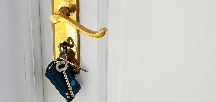 Broken Door Key Extraction in Coral Gables, FL